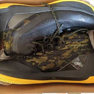 Under Armour Curry 3 size 14